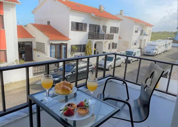 Вилла Private 4 Br&patio - 3 Mins From Beach&surf